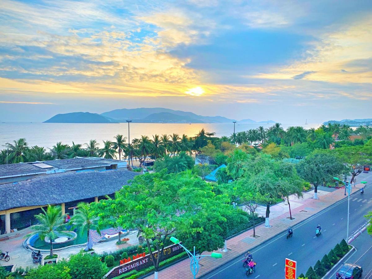 Anh Minh - Manchester Hotel Nha Trang Eksteriør bilde